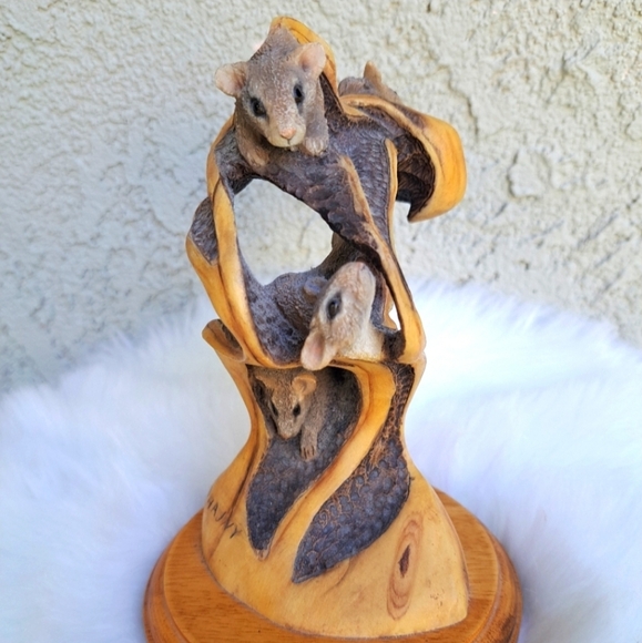 Mill Creek Studios 2000 Playhouse Mouse 7" Resin Signed By Desiree Hajny - Picture 4 of 7